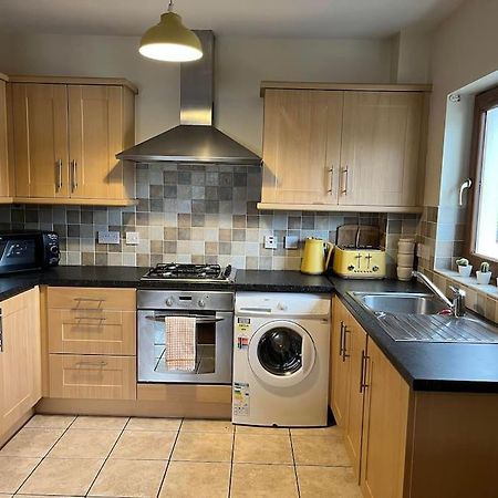 Lovely 2 Bedroom Family Apartment In Newcastle Newcastle  Exterior foto